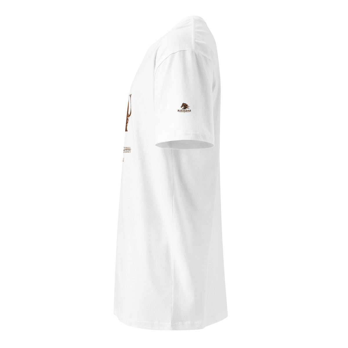 Vista del lado izquierdo de la camiseta blanca RIENDAS Psicología para hombre, con el logo RIENDAS en la manga.